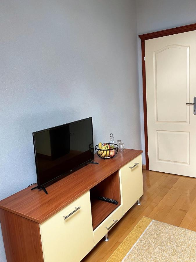 Deutsches Haus Livno Aparthotel Esterno foto